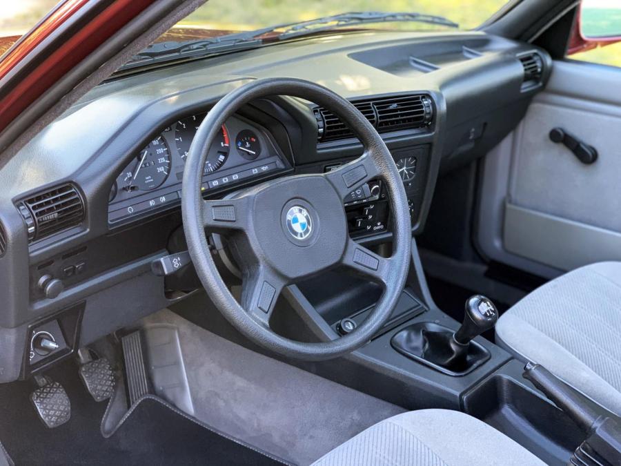Торпедо BMW 324td Touring (E30) 1991 года  (NA) (фото 69 из 94)